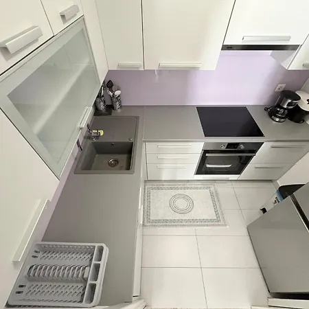 アパート Lume Citypad Parking Included ザダル